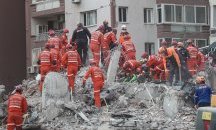Приключиха спасителните дейности в Измир след земетресението