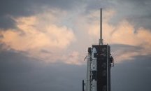 Готов е първият екипаж от космически туристи на SpaceX