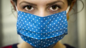 Имунитетът след преболедуване от COVID-19 трае дълго