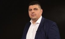 Депутатите трябва да стават сутрин с мисълта, че имат 7 млн. шефове