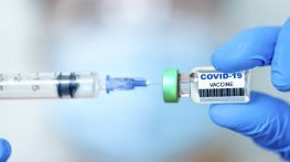 COVID-19 по света: „Moderna“ неутрализира новите варианти на вируса