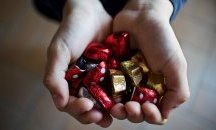 След скандала с "HelpKarma": 35% от българите занапред ще подбират на кого даряват