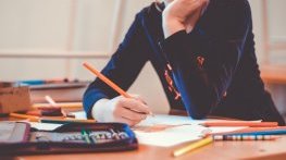 СБЛЪСЪК: Трябва ли да отпаднат теми от матурите?