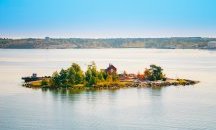 Възможно ли е да си купим остров във Финландия на цената на апартамент в София?