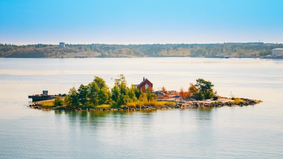 Възможно ли е да си купим остров във Финландия на цената на апартамент в София?