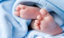 Афганистанка роди на борда на военен самолет