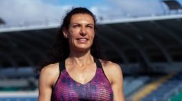 „100 малки победи“: Разнообразни упражнения за корем с Маги Христова