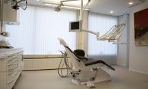 Оставиха в ареста зъболекаря, обвинен в измами на пациенти