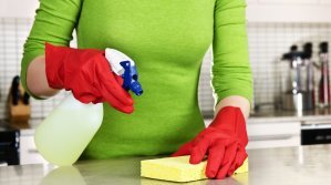 Осъдиха мъж да плаща на съпругата си за домакинската работа