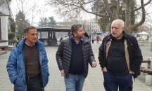 Христо Иванов и проф. Велислав Минеков заедно търсят Пеевски в Пазарджик