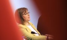Въпреки тежката загуба: Нинова няма да подава оставка