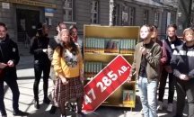 От „Спаси София“ протестират с фамозен шкаф на „Славейков“