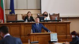 Окончателно: Росенец и преизчислението на пенсиите остават за следващ парламент