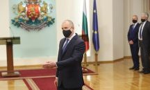 Служебният кабинет: Със строева крачка, ходом- МАРШ! Но накъде?