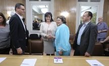 Нова лява коалиция: БСП преговаря с Дончева, Петков и Кадиев