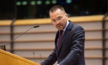 Джамбазки призова ЕС да защити българите в Молдова