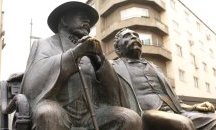 „Хора и улици“: Защо статуята на Славейкови е точно там?