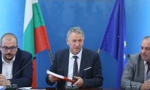 При нова COVID вълна: Градините ще са само за деца на ваксинирани родители