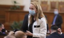 Български депутат достигна до третия кръг на световното по шах