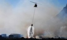 Хеликоптери гасят горски пожар в Пазарджишко