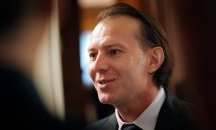 Скандал в Румъния: премиерът шофирал пиян преди 21 години в САЩ