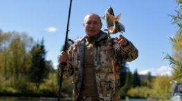 След самоизолацията Путин отиде на риболов в Сибир