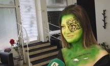 Със зелен сертификат на… лицето