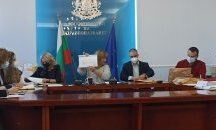 28 фирми подадоха оферти за доставка на щадящи тестове в училищата