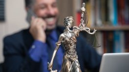 Най-възрастният действащ адвокат е на 92 г. от Търново