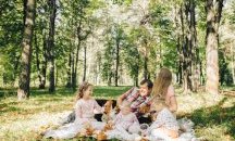 Данъчните връщат до 1 350 лева на работещи родители с три деца