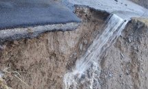 Десетки села продължават да са без ток и вода след наводненията