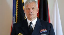 Командващият ВМС на Германия подаде оставка след като защити Путин