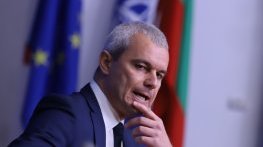 „Възраждане“ ще опита да инициира референдум за въвеждането на еврото