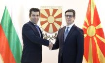 Македонският президент сравни Кирил Петков с Нелсън Мандела