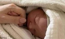 Историята на Миа – родена под бомбардировките
