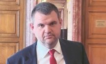 САЩ: Пеевски не може да обжалва санкциите по „Магнитски“