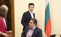 Изненадващо: Правителството прие плана за въвеждане на еврото
