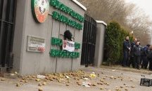 На протест: Кивита полетяха към БФС