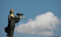 София ще се сдобие с химн?