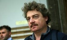 Камен Донев за културния министър: Следващия път да скочи през прозореца