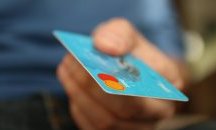 Около 32 млн. лева са влезли у нас от украински кредитни карти