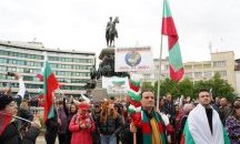 Стотици излязоха на национален протест с искане за мир и неутралитет