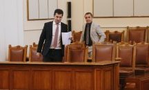 Петков: Преговаряме със САЩ и Египет за втечнен газ на добри цени