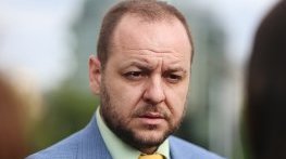 „България се управлява от правителството, но и от калинки сред чиновниците“