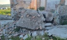 Стена в изоставена сграда се срути върху 10-годишно дете