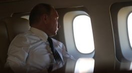 Има ли пилот в самолета на Путин?