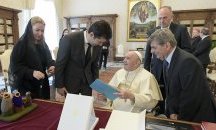 Папата дал съвет на Петков за борбата с корупцията