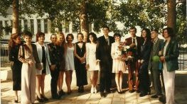 „Можете ли да ги познаете?“: Родните политици като абитуриенти