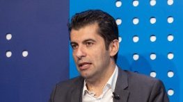 Петков говори за изгубеното десетилетие в Давос