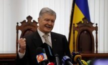 От третия път: Порошенко успя да напусне Украйна